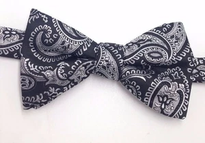 $115 Countess Mara Men Black Gray Paisley Casual Bow Tie Dress Adjustable Bowtie - Picture 1 of 5