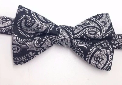 $115 Vestido Condesa Mara Hombres Negro Gris Cachemira Informal Pajarita Ajustable Pajarita Foto 1 de 4