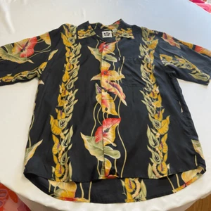 Hilo Hattie Men's Silk Black Hawaiian Short Sleeve Button Up Shirt Size Large - Picture 1 of 7