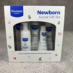 Mustela Newborn Arrival Geschenkset Baby Hautpflege & Badezeit Essentials Natural - Bild 1 von 8