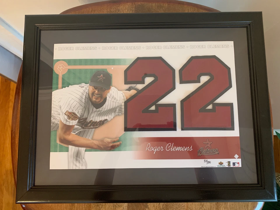 Roger Clemens Memorabilia 22 Jersey Número Conmemorativo 53 de 100 21.5" x 16" Foto 1 de 4