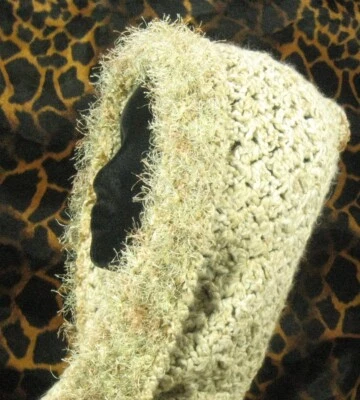 MEO CROCHET HOODIE SCARF SHAWL WRAP 棕色 BIEGE FUR LOOK 聚合物和 ACRYLIC — 第 1/4 张图片