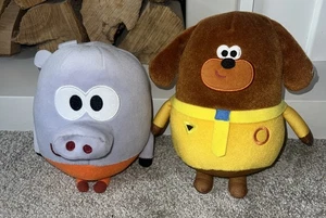 Hey Duggee - Duggee & Roly Childrens Cuddly Soft Toys Plush X 2 ~ 9” ❤️ - Picture 1 of 3