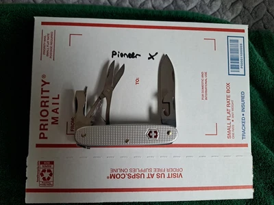 Navaja Suiza Victorinox Pioneer X Alox - Nueva - ¡Excelente Estado! Foto 1 de 4