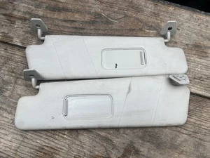 04 05 06 07 08 Pontiac Crossfire Driver Passenger Sunvisor Sun Visor Set Gray - Picture 1 of 3