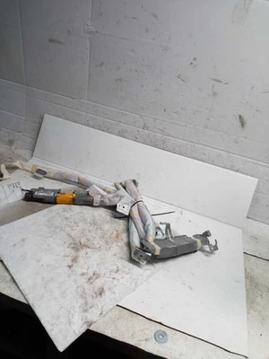 Used Right Curtain Air Bag fits: 2015 Mitsubishi Lancer passenger roof Right Gra - Image 1 of 4