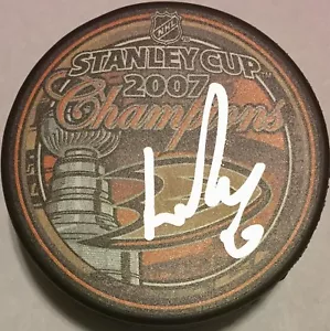 COREY PERRY SIGNED ANAHEIM DUCKS 2007 STANLEY CUP CHAMPIONS PUCK AUTOGRAPHED - Picture 1 of 1