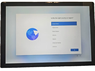 Microsoft Surface Pro 12.3" 2.6GHz i5 8GB 256GB SSD Win 11 Pro Grade A No AC/Key - Image 1 of 2