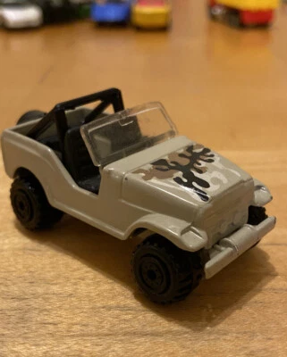 Vintage 1990 Hot Wheels Roll Patrol Jeep Willy's Tan Camo Desert Rare Original + - Image 1 of 4