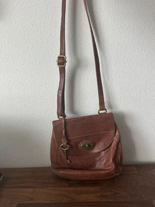 Vintage Fossil Brown Leather Crossbody Shoulder Bag With Key - Picture 1 of 14