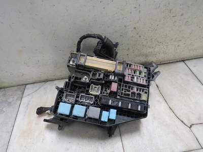 CAJA DE FUSIBLES MOTOR SCION TC 11 12 13 Foto 1 de 2
