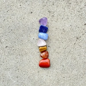 Polished Tumbles Chakra Pack Set of 7 Tumble stones representing chakra pack. - Picture 1 of 2