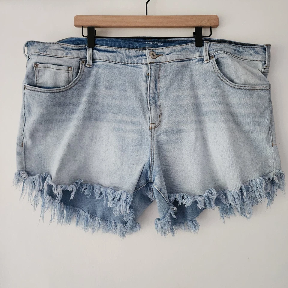 Inc Denim light wash frayed hem jean shorts womens size 24W - Image 1 of 4