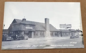 RPPC 1948 Greyhound Bus Post House Mackinaw City MI auto di consegna Main St Dog - Foto 1 di 8