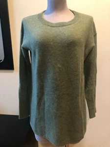 NEW NICOLE MILLER NEW YORK GREEN KNIT 100% CASHMERE SWEATER  SIZE S - Picture 1 of 8