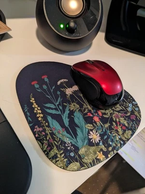 Small Mouse Pad 6 x 7 Inch Irregular Mini Mouse Pad with Non-Slip - Image 1 of 4