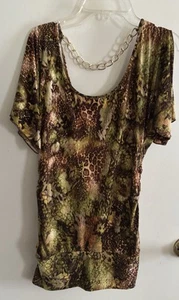 Bluse Rue 21 Leopardenmuster mit goldener Halskette - Bild 1 von 4