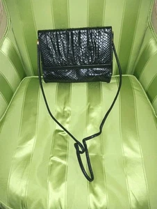 GUCCI Vintage Black Snakeskin Shoulder/Clutch Bag Goldtone Hardware Handbag VGC - Picture 1 of 9