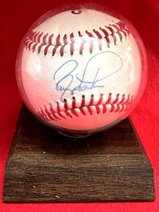 Barry Larkin Autographed Cinergy Field Baseball with Wood Base Display Holder - Picture 1 of 10