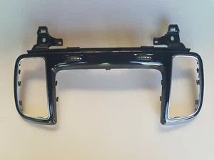 2016 MERCEDES GLS 63 AMG X166 CENTRAL DASHBOARD AIR VENT SURROUND TRIM - Picture 1 of 8