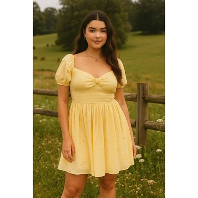 Vestido Hollister Mujer XL Amarillo Mantequilla Ojales Torcido Busto Recorte Cottagecore Foto 1 de 4