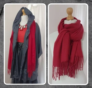 NEU MIT ETIKETT, AUSGEFALLEN, LAGENLOOK, ROT, WOLLMISCHUNG SCHAL MIT GEFLOCHTENEN QUASTEN - Bild 1 von 15