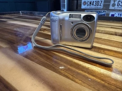 Nikon Coolpix 4600 4 MP Digital Camera 3x Optical Zoom - Grade A - Image 1 of 4