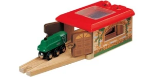 Traditional Wooden Track Compatible Double Track Engine Shed NEW 2 Pieces - Picture 1 of 1