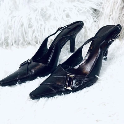 Zapatos de salón BCBGirls 6.5B marrón metálico con hebilla acento CUERO tacón Foto 1 de 4