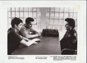 MI PRIMO VINNY -PELÍCULA- 2 FOTOS PUBLICITARIAS ORIGINALES DE ESTUDIO - VER TODOS LOS ESCANEOS 1992 - Imagen 1 de 2