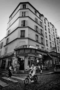 Fine Art Photography - 4x6, 8x12, or 13x19 - Paris, France Street - Picture 1 of 2