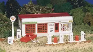 KIT DE CONSTRUCCIÓN BACHMANN PLASTICVILLE EE. UU. GASOLINERA ESCALA HO - Imagen 1 de 1