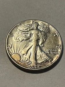 1944-P Walking Liberty Half Dollar/Silver/VF #16451-2 - Picture 1 of 2