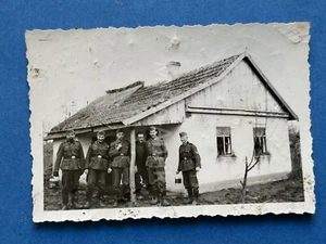 Foto, WK2, Kameraden in Warenikowskaja Kuban Brückenkopf 1943, XT55189 - Bild 1 von 2