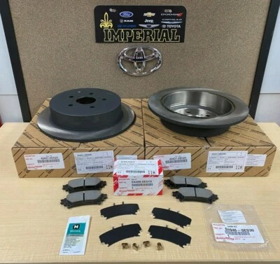 Lexus RX350 RX450H 2010-2015 nuevos rotores de freno traseros genuinos OEM, pastillas y cuñas OEM Foto 1 de 4