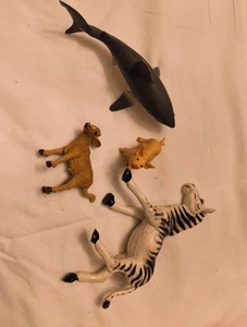 Safari Shark, Pig Cow / Zebra Not Labeled - Picture 1 of 5