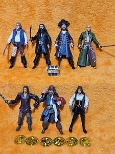 Disney Pirates of The Caribbean 4" Action Figures + Weapons & More - Lot of 7!!! - Picture 1 of 12