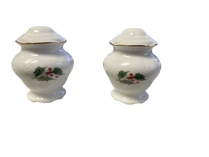Salt & Pepper Set - Holiday Holly -by Royal Kent (Poland) - Picture 1 of 3