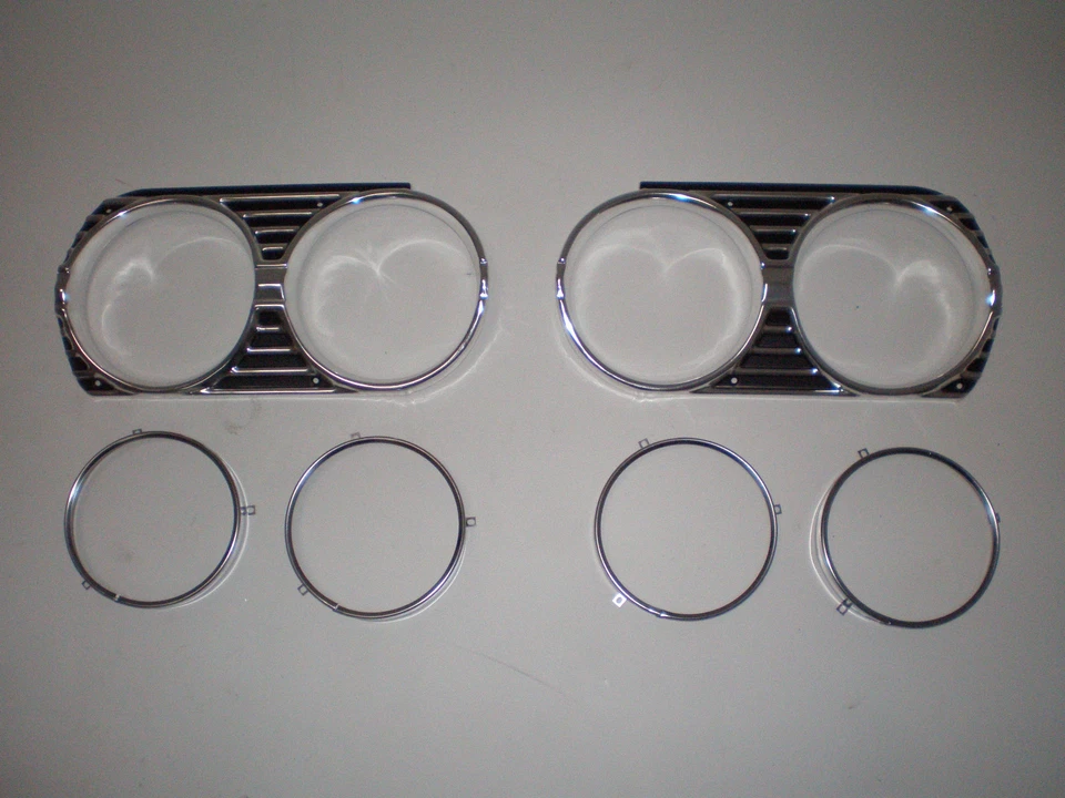 Biseles de faros Chevelle y El Camino 1965 con anillos de retención de faros Foto 1 de 1