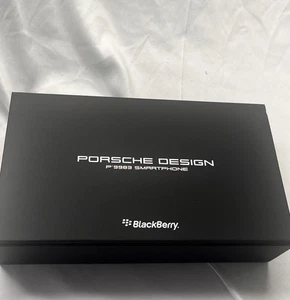 Blackberry Porsche Smartphones Design P'9983 - Bild 1 von 8