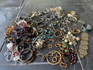 Vintage Modern 4LB Jewelry BRACELET Lot Wear Repair Part Pieces Crafting Harvest - Picture 1 of 17