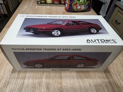 AutoArt Toyota Sprinter Trueno GT Apex (AE86) 1:18 - Image 1 of 4