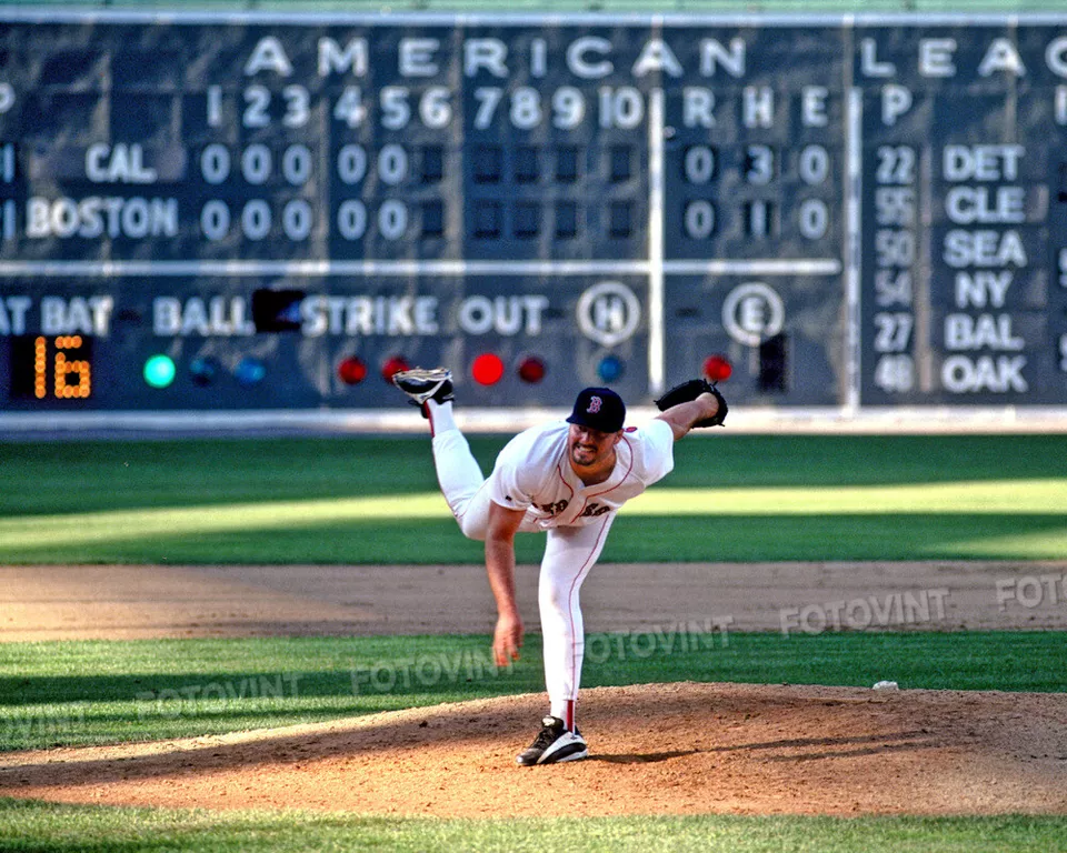ROGER CLEMENS Photo Picture at FENWAY PARK Boston Red Sox 8x10 or 11x14 (RC3) - Image 1 of 1