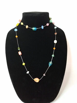 Collar largo con cuentas de piedra multicolor Lia Sophia variedad colores formas Foto 1 de 4