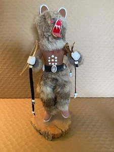 Vintage Navajo Indianer "Bär" Handarbeit Holz Kachina Puppe Figur signiert - Bild 1 von 9