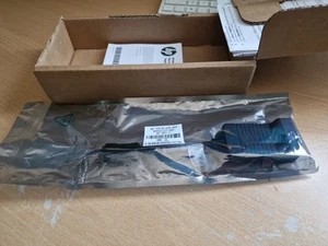 Genuine HP DP2VGA2 DisplayPort to VGA Video Adapter/Converter - Picture 1 of 7
