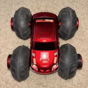 Coche de rally Toy RC abatible con acrobacias 2017 imagen más nítida rojo y blanco - Imagen 1 de 11