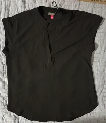 Vince Camuto Women's Top Small (S) Black Solid Split Neck Short Sleeve Blouse - Image 1 of 3