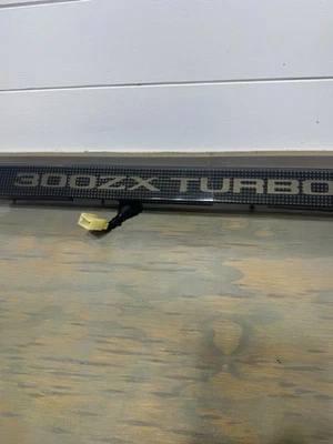 1984-86 Nissan 300ZX Turbo Trim Garnish Center Tail License Plate Light Z31 - Image 1 of 4