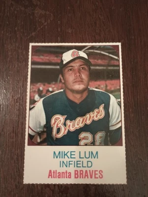1975 Hostess #33 Mike Lum (NRMT+) - Image 1 of 2
